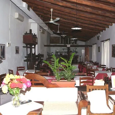 Oasis Hotel 2*