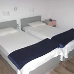 호텔 Oasis 2*