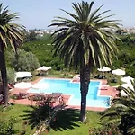 Oasis خانيا
