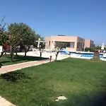 Oasis خانيا