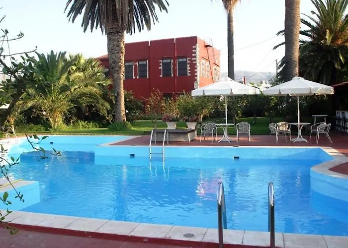 Szálloda Oasis Hriszí Aktí Haniá