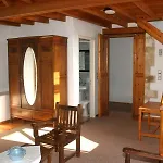 Oasis 2* La Canea