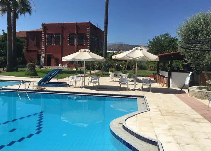 Oasis 2* Chania (Crete)